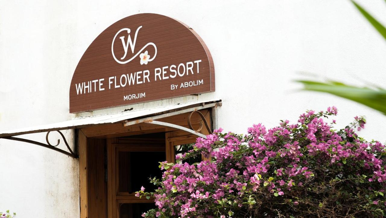 Whiteflower Resort Morjim Exterior photo