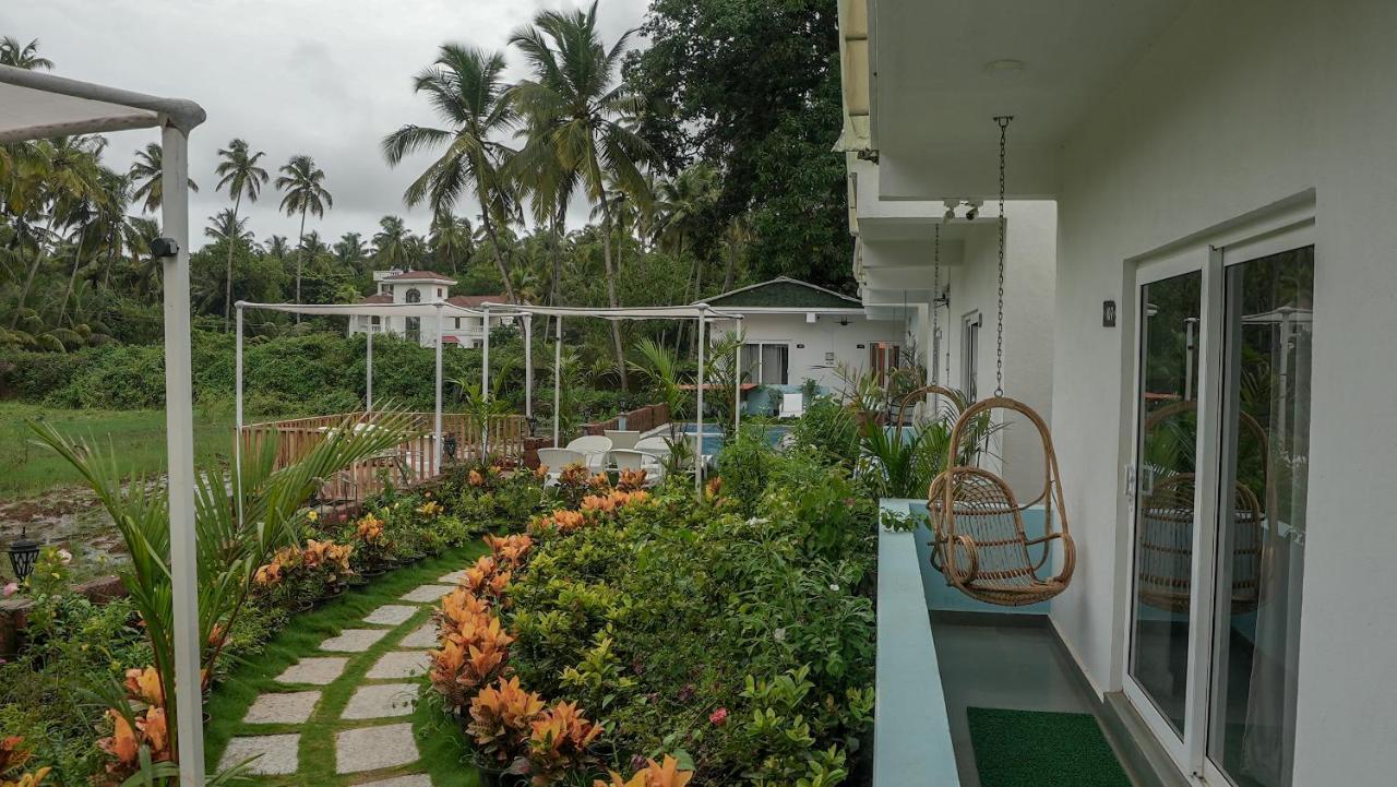 Whiteflower Resort Morjim Exterior photo